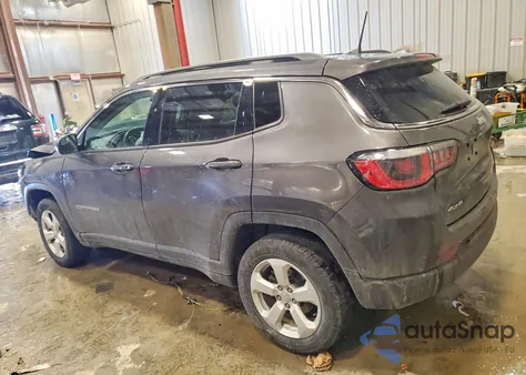 2019 Jeep Compass Latitude z USA, uszkodzony, nr VIN 3C4NJDBB9KT657183